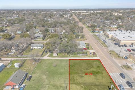 2102 Texas Avenue Texas City TX 77590
