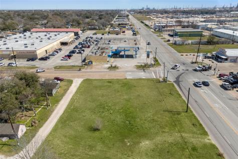 2102 Texas Avenue Texas City TX 77590