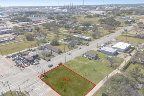 2102 Texas Avenue Texas City TX 77590