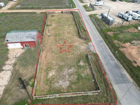 5801 Cr 201 Street Sargent TX 77414