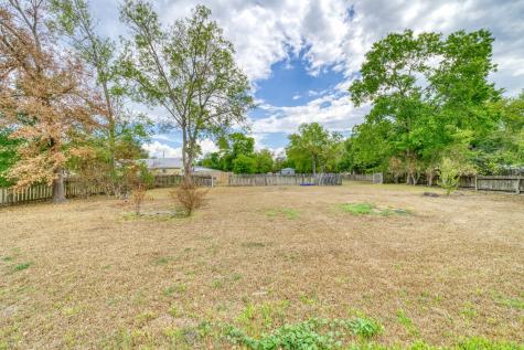 918 E Main Street Madisonville TX 77864