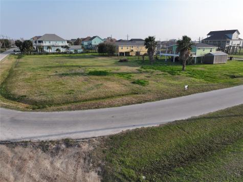 1354 Skyline Drive Port Bolivar TX 77650