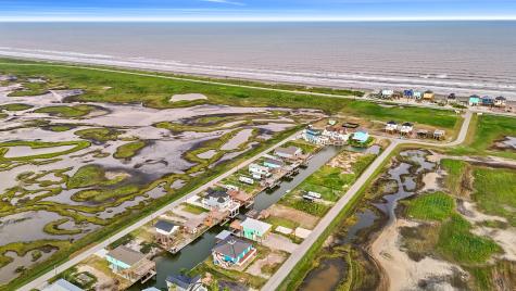 510 Cr-257p/ Dolphin Drive Freeport TX 77541