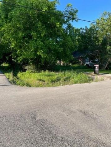 422 E 32nd Street Houston TX 77018