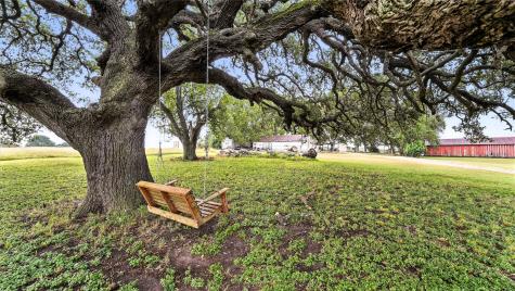 81 Private Road 3095 Shiner TX 77984