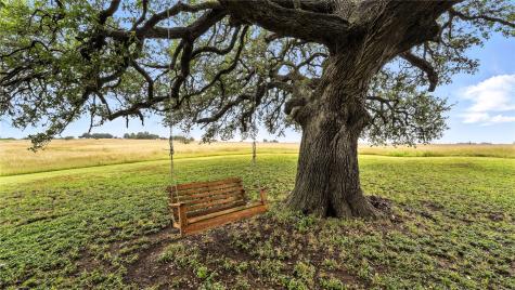 81 Private Road 3095 Shiner TX 77984