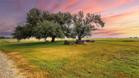 81 Private Road 3095 Shiner TX 77984