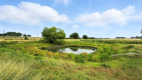 81 Private Road 3095 Shiner TX 77984