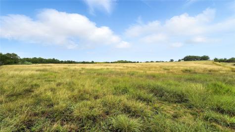 81 Private Road 3095 Shiner TX 77984