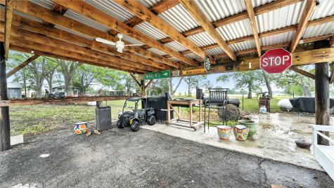 81 Private Road 3095 Shiner TX 77984
