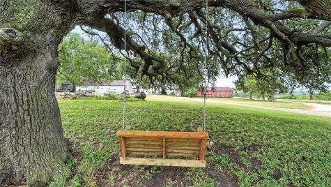 81 Private Road 3095 Shiner TX 77984