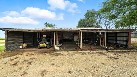 81 Private Road 3095 Shiner TX 77984