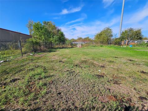 5919 N Wayside Drive Houston TX 77028