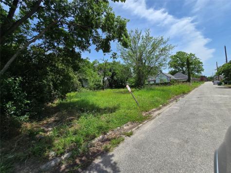 3 Berry Street Houston TX 77004