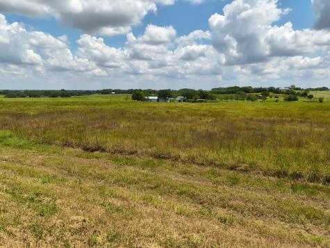 59 County Road 203 Hallettsville TX 77964