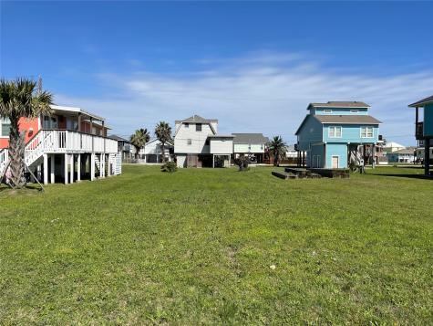 4125 Las Palmas Street Galveston TX 77554