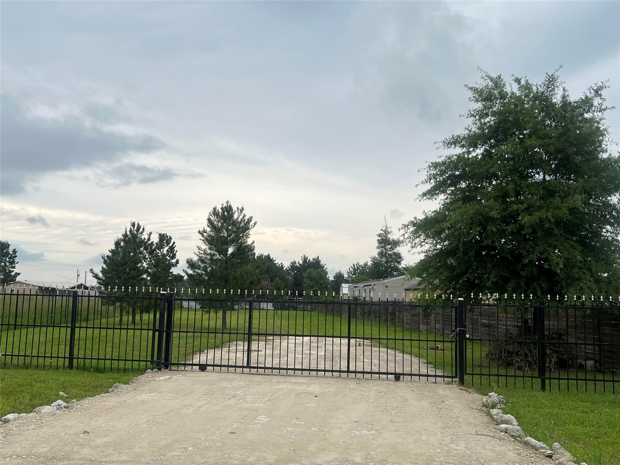52 Road 5120 Cleveland TX 77327