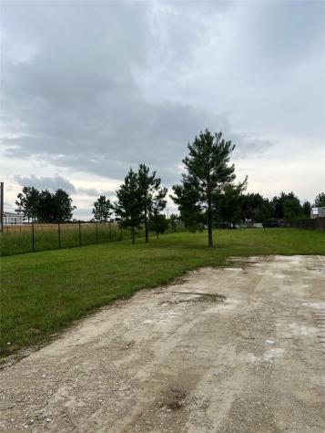 52 Road 5120 Cleveland TX 77327
