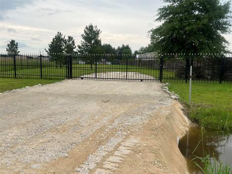52 Road 5120 Cleveland TX 77327