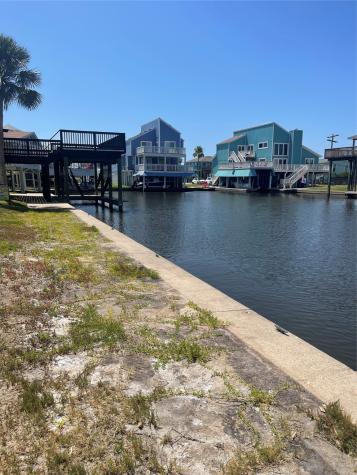 Lot 7 Jolly Roger Galveston TX 77554