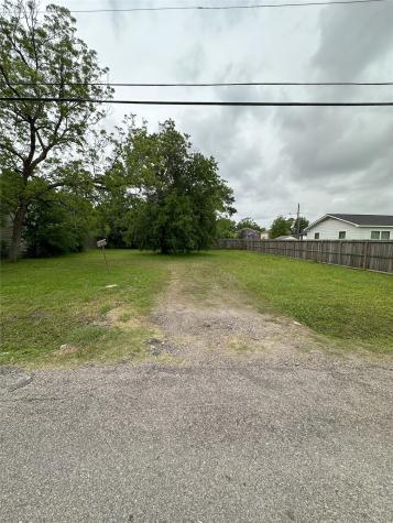 920 E 39th Street Houston TX 77022