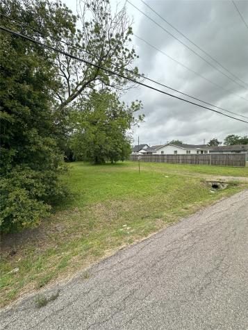 920 E 39th Street Houston TX 77022