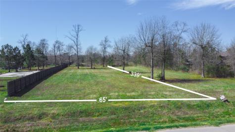 83 County Road 5004 Cleveland TX 77327