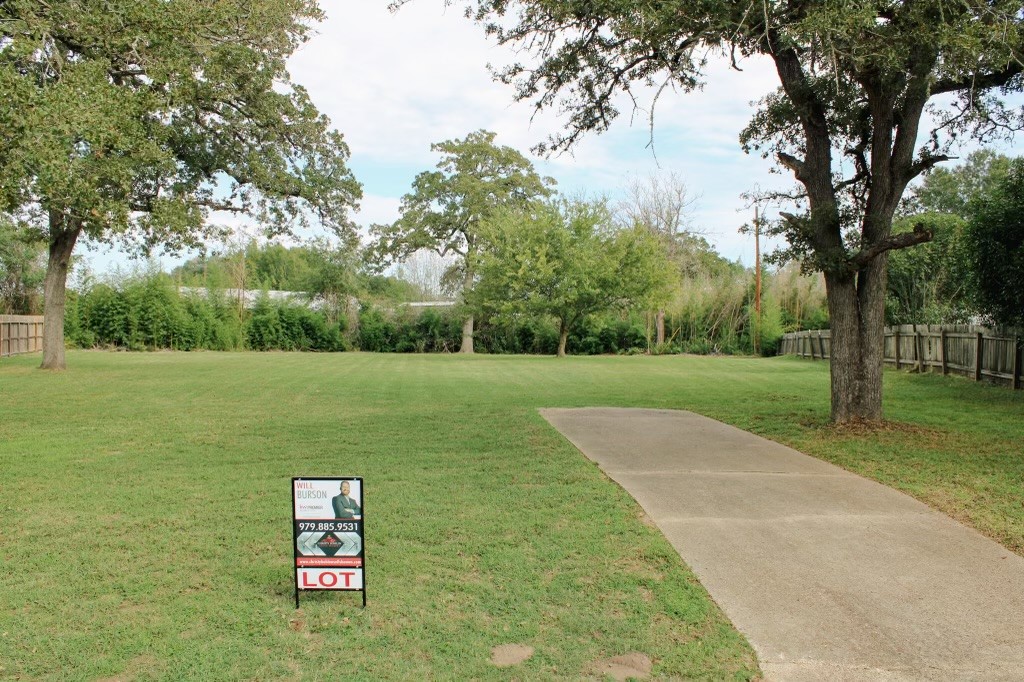 770 Concordia A Drive Bellville TX 77418