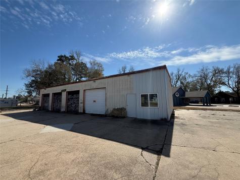 500 E Houston Street Cleveland TX 77327