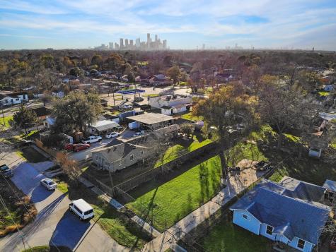 3705 Love Street Houston TX 77026