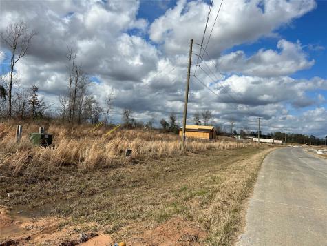 2209 Road 5708 Cleveland TX 77327