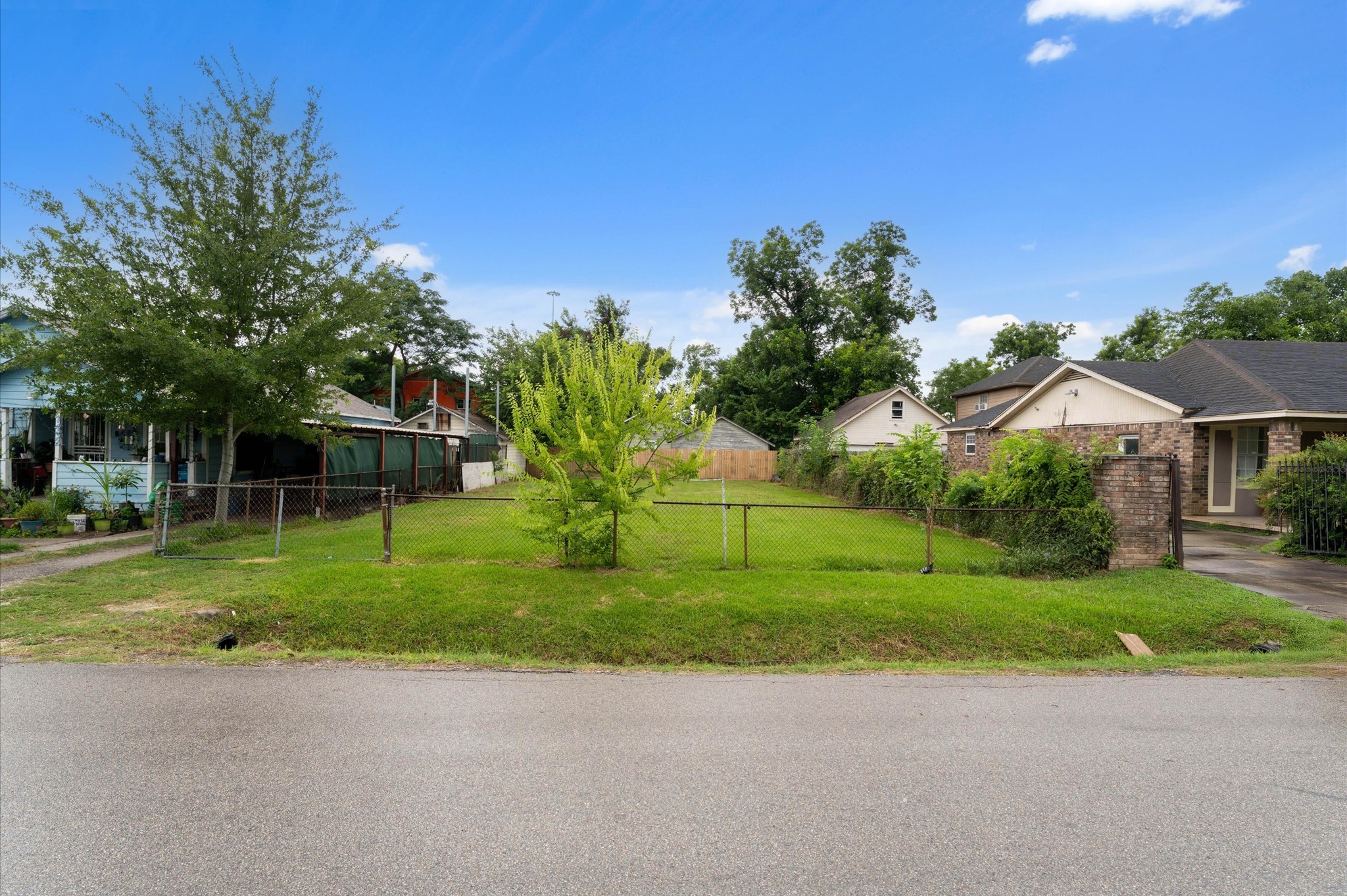 Lot 13 Block 55 Hershe Street Houston TX 77020