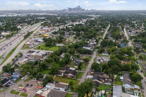 Lot 13 Block 55 Hershe Street Houston TX 77020