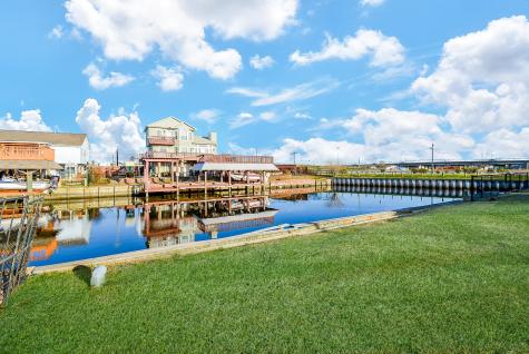 567 Warsaw Street Bayou Vista TX 77563