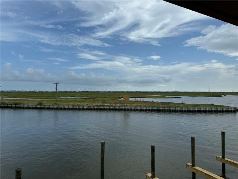 1228 N Redfish Street Crystal Beach TX 77650