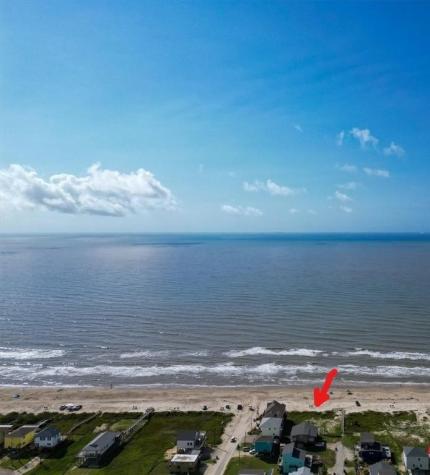 126 Detenbeck Avenue Surfside Beach TX 77541