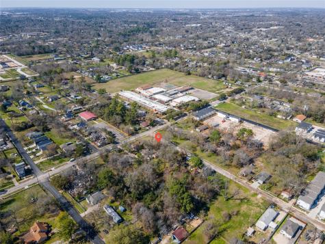 5922 Knox Street Houston TX 77091