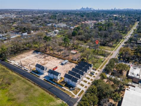 5922 Knox Street Houston TX 77091