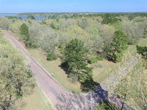 120 Island Drive Livingston TX 77351