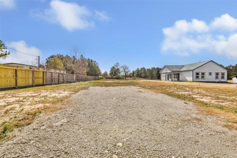 121 County Road 5122 Cleveland TX 77327