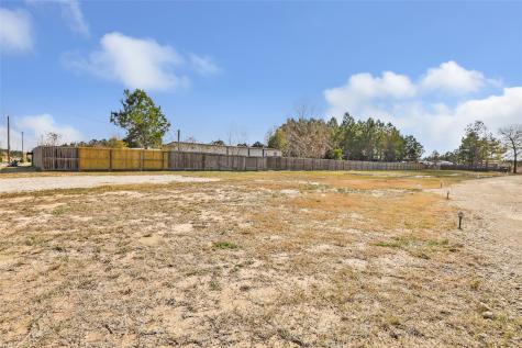 121 County Road 5122 Cleveland TX 77327
