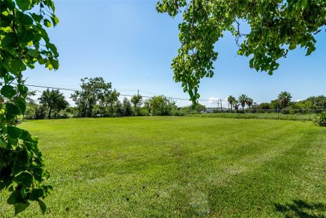 0000 23 1/2 Street San Leon TX 77539