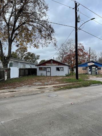 7413 W Montgomery Road Houston TX 77091