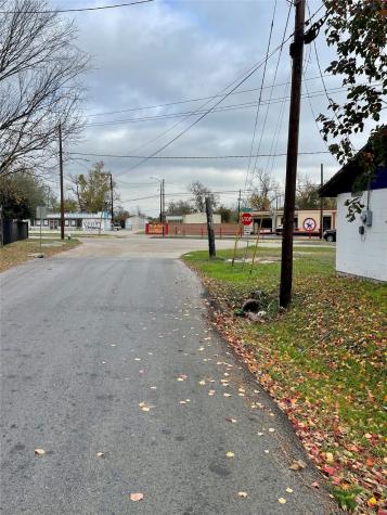 7413 W Montgomery Road Houston TX 77091