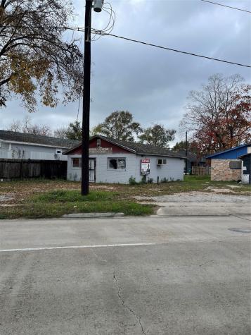 7413 W Montgomery Road Houston TX 77091