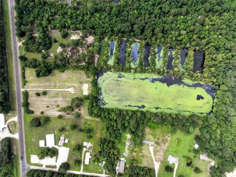 19375 Highway 321 Cleveland TX 77327