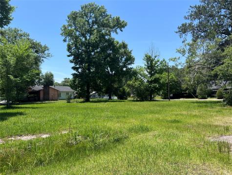 404 & 400 E Hanson Street Cleveland TX 77327