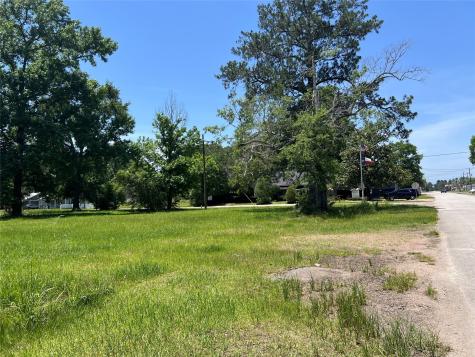 404 & 400 E Hanson Street Cleveland TX 77327