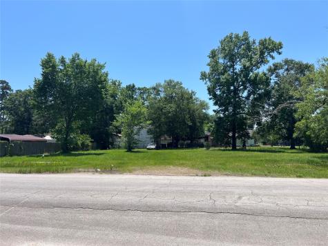 404 & 400 E Hanson Street Cleveland TX 77327