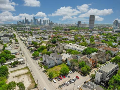 4313-4319 Washington Avenue Houston TX 77007